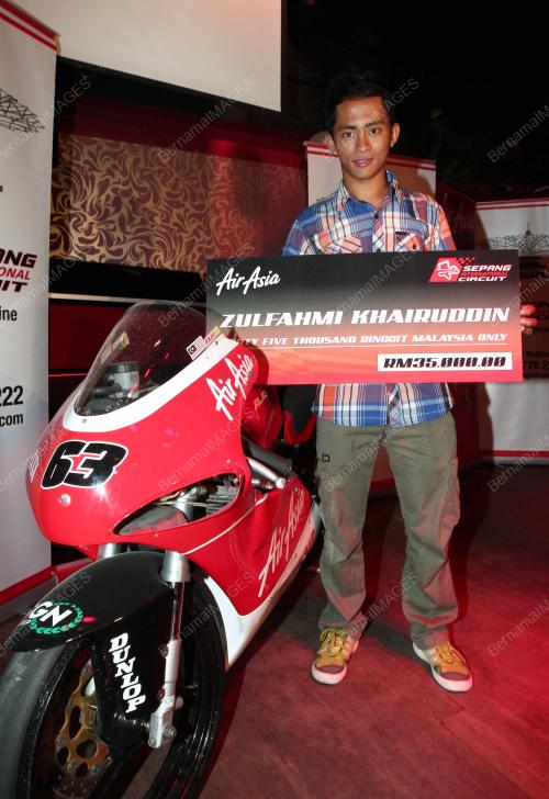 TEAM AIRASIA-SIC-AJO