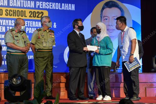 DATUK SERI IKMAL HISHAM ABDUL AZIZ