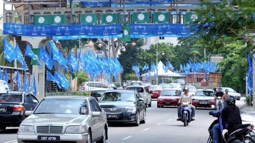 KL27_08042013_BENDERA
