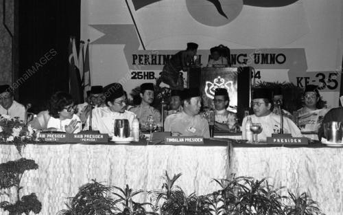 KL27_08072015_MESYUARAT_UMNO