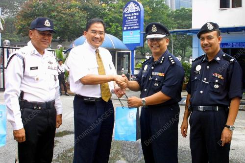 DATUK ZAKARIA WAHAB