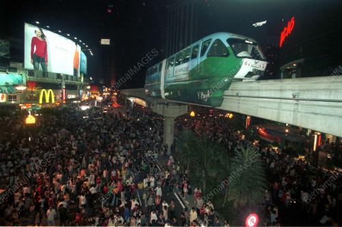 SAMBUTAN TAHUN BARU 2006 DI BINTANG WALK