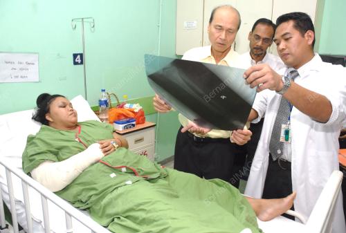 LEE LAM THYE