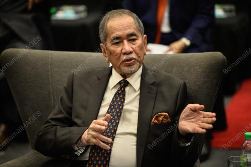 DATUK SERI DR WAN JUNAIDI TUANKU JAAFAR