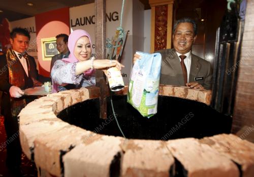 MUHYIDDIN YASSIN