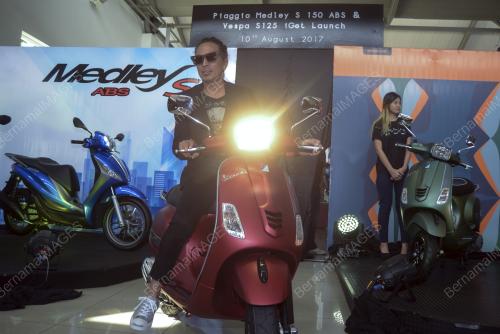 KL27_10082017_VESPA_S_125
