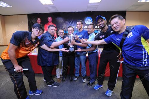 KL27_11042017_BOLA_TAMPAR