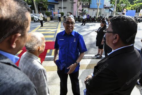 KL27_11042018_WARTAWAN_BN201804104742