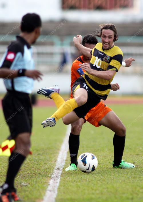 KL27_11052013_ATM
