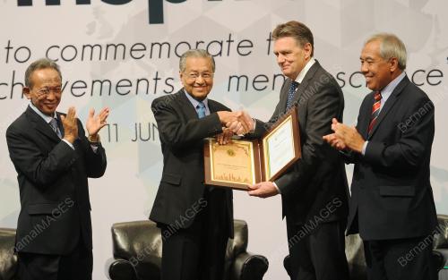 KL27_11062014_AWARD