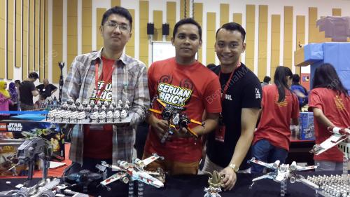 KL27_11102015_LEGO