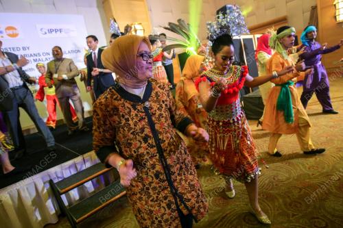 KL27_11102016_AFPPD