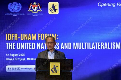 DATUK SERI MUSTAPA MOHAMED