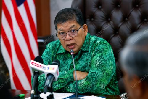 TAN SRI JOHARI ABDUL
