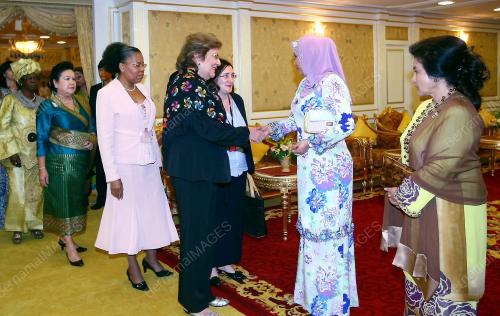 TUANKU NUR ZAHIRAH