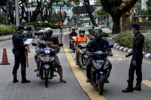 PERINTAH KAWALAN PERGERAKKAN SEKATAN JALAN RAYA