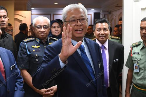 DATUK SERI ISMAIL SABRI YAAKOB