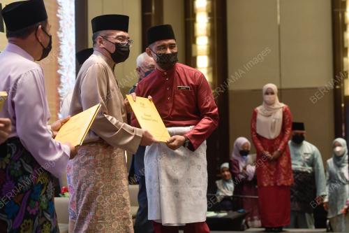 DATUK SERI HISHAMUDDIN TUN HUSSEIN