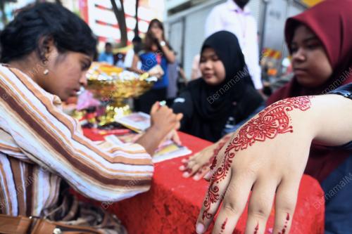 KL27_13062018_RAYA