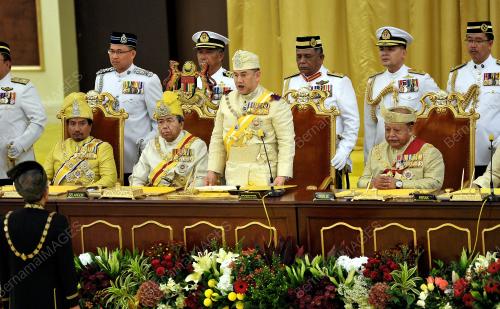 KL27_13122016_AGONG