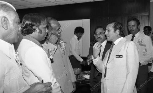 KL27_14012015_MAHATHIR_MIC