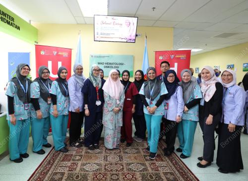 DATUK SERI DR WAN AZIZAH WAN ISMAIL
