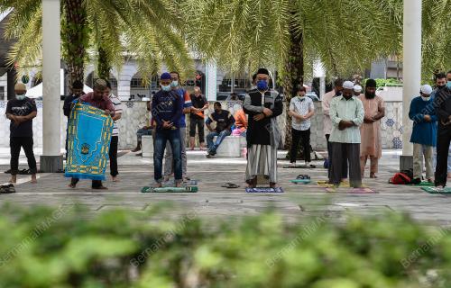TINJAUAN SOLAT JUMAAT SEMASA PERINTAH KAWALAN PERGERAKAN 3.0