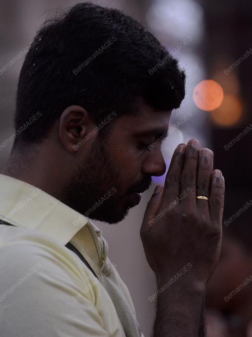 KL27_14082015_PRAY_FOR_MALAYSIA