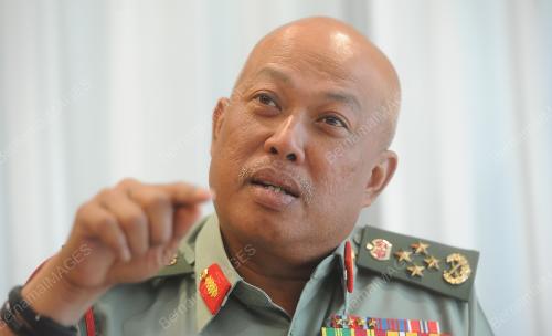 KL27_15022016_ATM