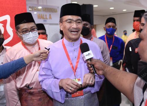 DATUK SERI HISHAMMUDDIN TUN HUSSEIN