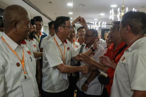 DATUK DR DOMINIC LAU HOE CHAI