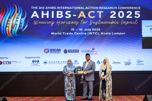 TAN SRI SHAMSUL AZRI ABU BAKAR