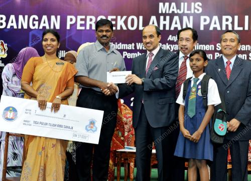 DATUK SERI ZULHASNAN RAFIQUE
