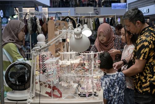 TINJAUAN PERSIAPAN RAYA