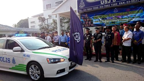 KL27_16062002_POLIS