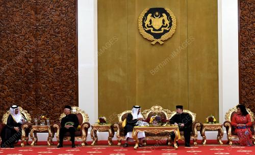 KL27_16102017_QATAR