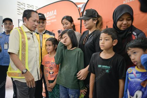 DATUK SERI AHMAD MASLAN