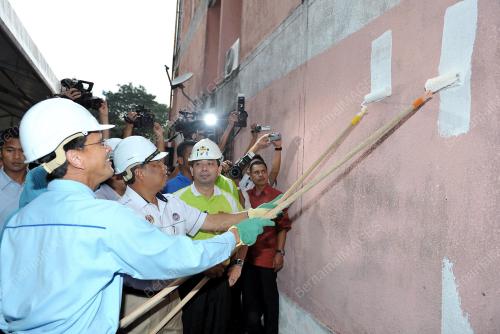 TAN SRI MUHYIDDIN YASSIN