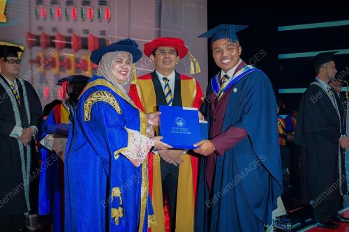 DATUK RUBIAH WANG
