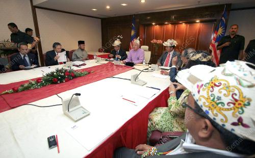 KL27_18022011_PM