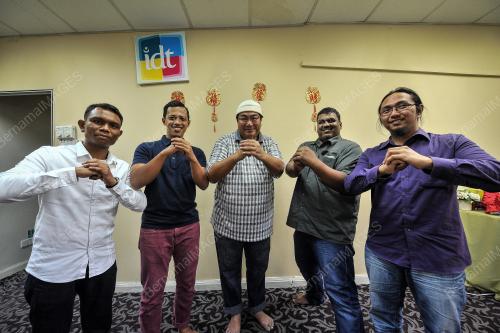 KL27_18022015_CNY_BN201802149033