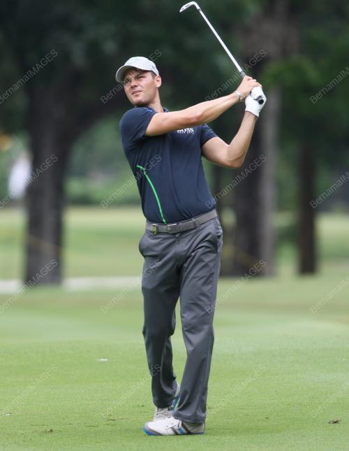 KL27_18022016_GOLF_MAYBANK