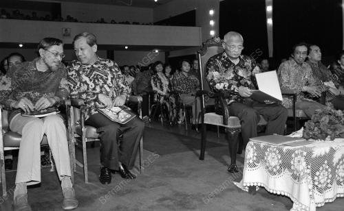 KL27_19012015_AGONG_PUISI