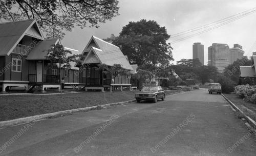 KL27_19012015_RUMAH_KARYANEKA
