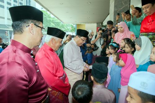 KL27_19072017_MARA_BN201707180062