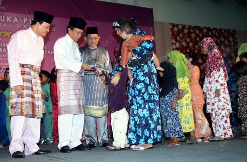 MOHD SHAFIE APDAL