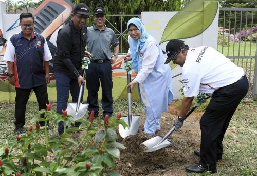 KL27_19102019_GREEN_BN201910164551