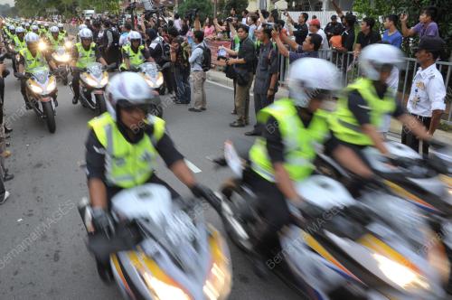 KL27_19122012_PM_POLIS