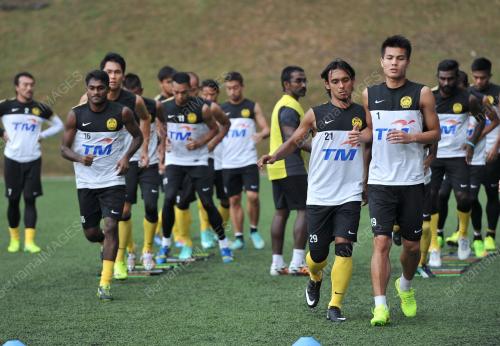 KL27_20112014_BOLASEPAK