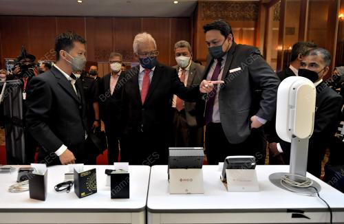DATUK SERI HAMZAH ZAINUDIN